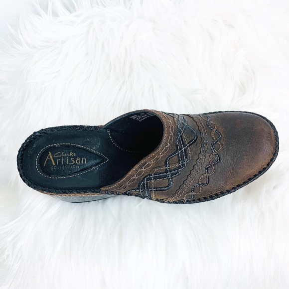 Clark’s $125 Artisan Collection Leather Clogs - Picture 4 of 8